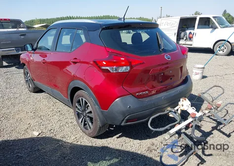 2020 Nissan Kicks Sv Xtronic Cvt z USA, uszkodzony, nr VIN 3N1CP5CV1LL534695